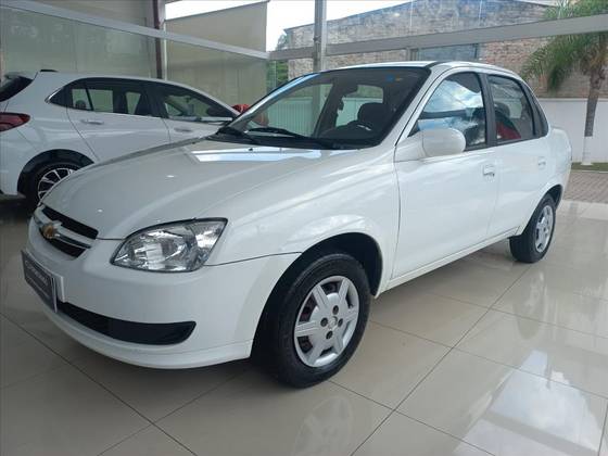 CHEVROLET CLASSIC 1.0 MPFI LS 8V FLEX 4P MANUAL CHEVROLET CLASSIC 1.0 MPFI LS 8V FLEX 4P MANUAL